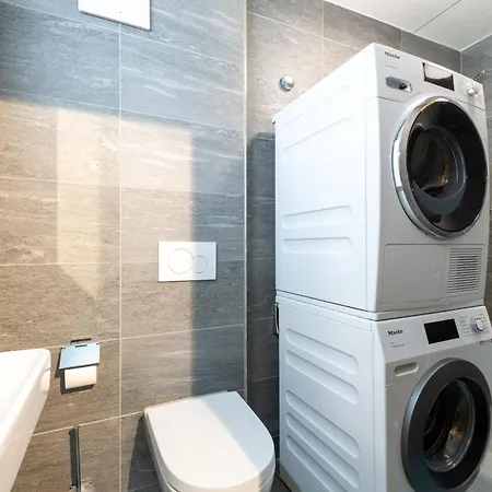 Beautiful Modern Family With Free Parking Lejlighed