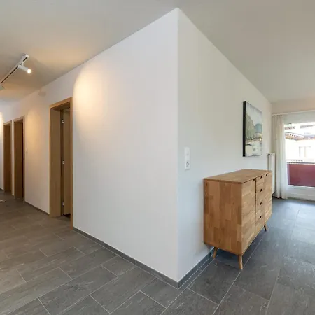 Beautiful Modern Family With Free Parking *