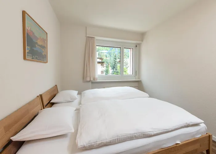 Beautiful Modern Family With Free Parking Apartment