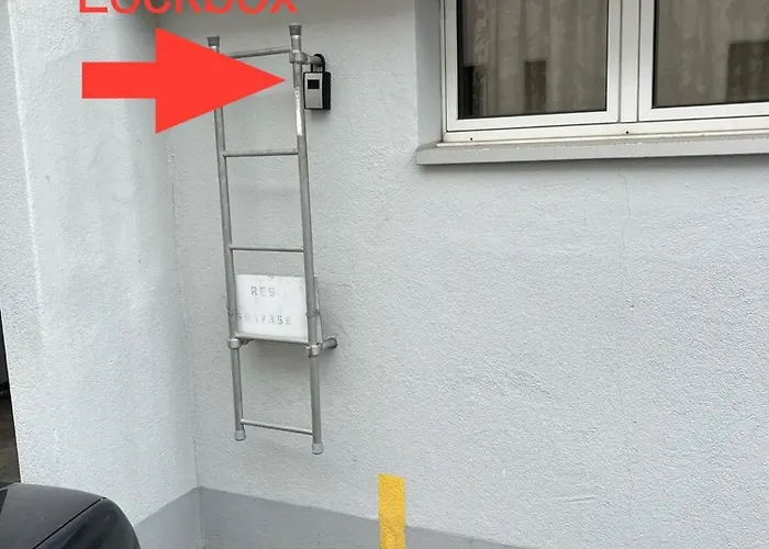 Apartment Beautiful Modern Family With Free Parking *