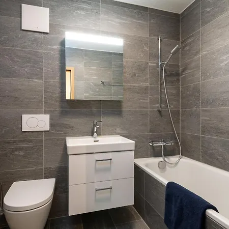 Beautiful Modern Family With Free Parking Sankt Moritz