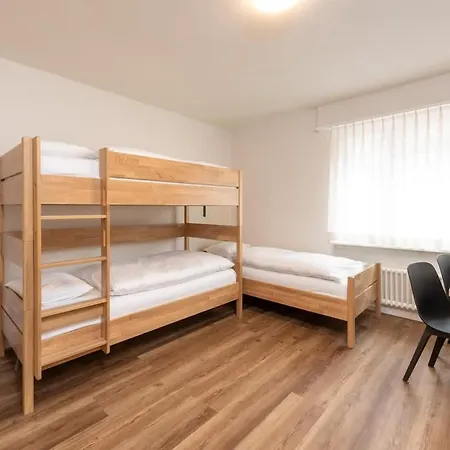 Beautiful Modern Family With Free Parking Appartamento