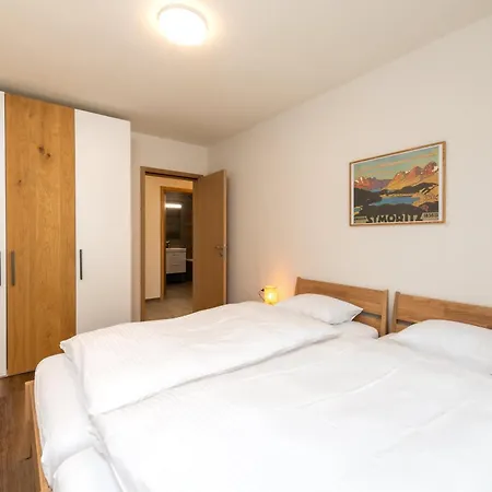 Beautiful Modern Family With Free Parking Appartement